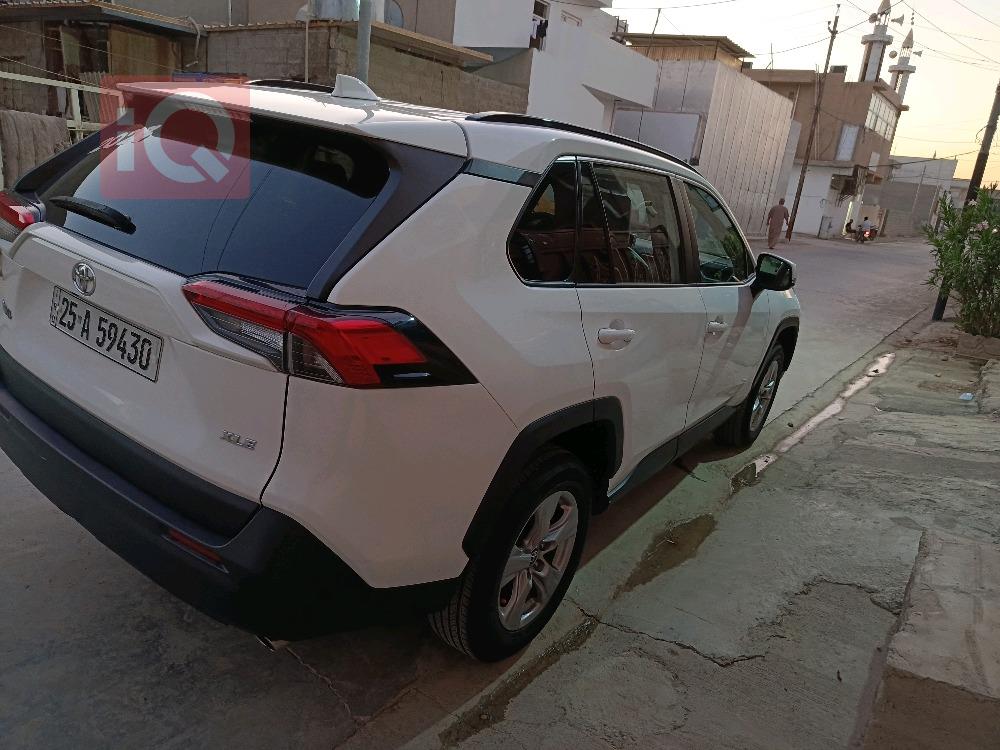 تويوتا راف 4